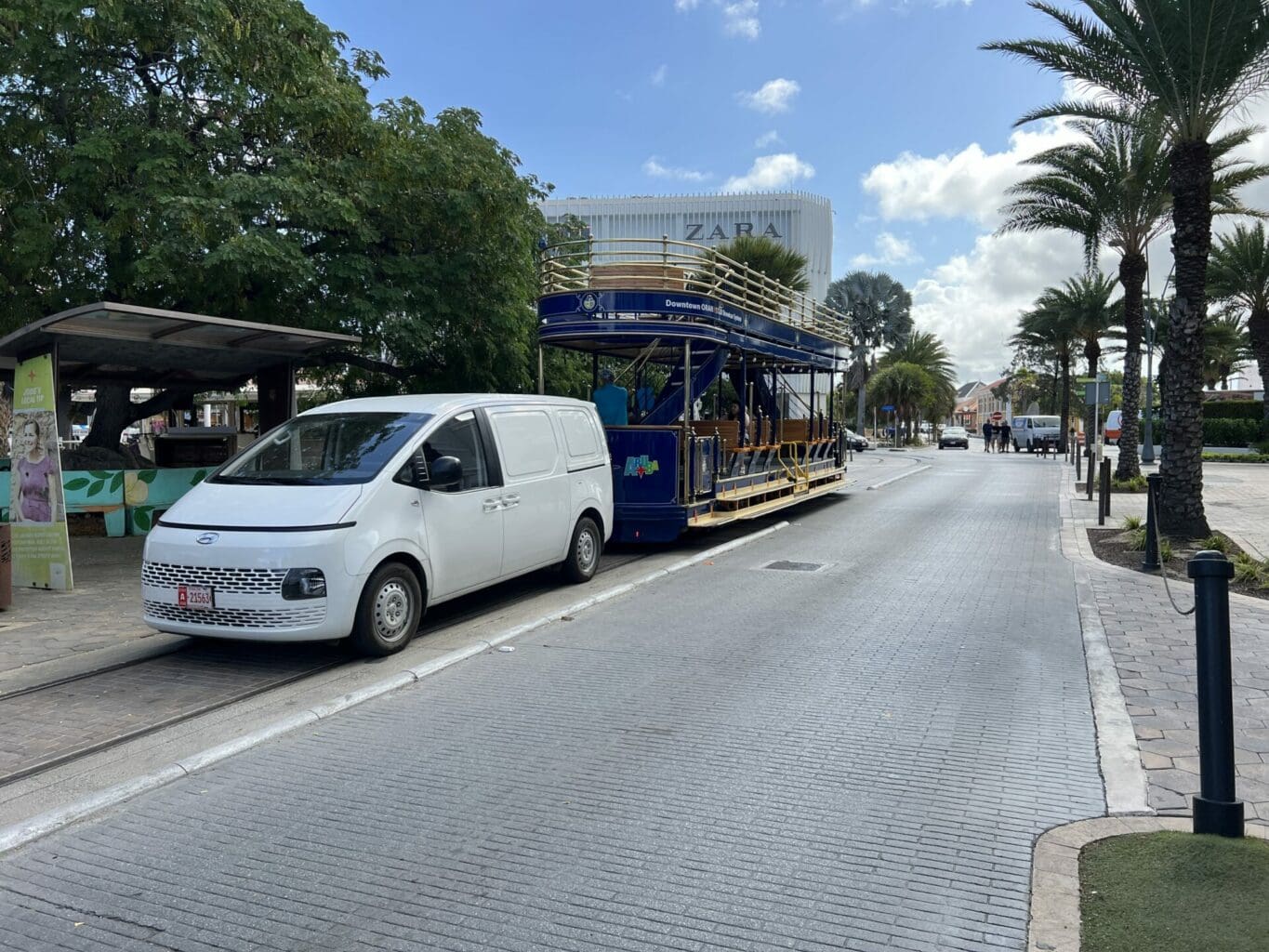Stroba Multa pa chauffeur cu a stroba tram di pasa pa oranan largo | 24ora ...