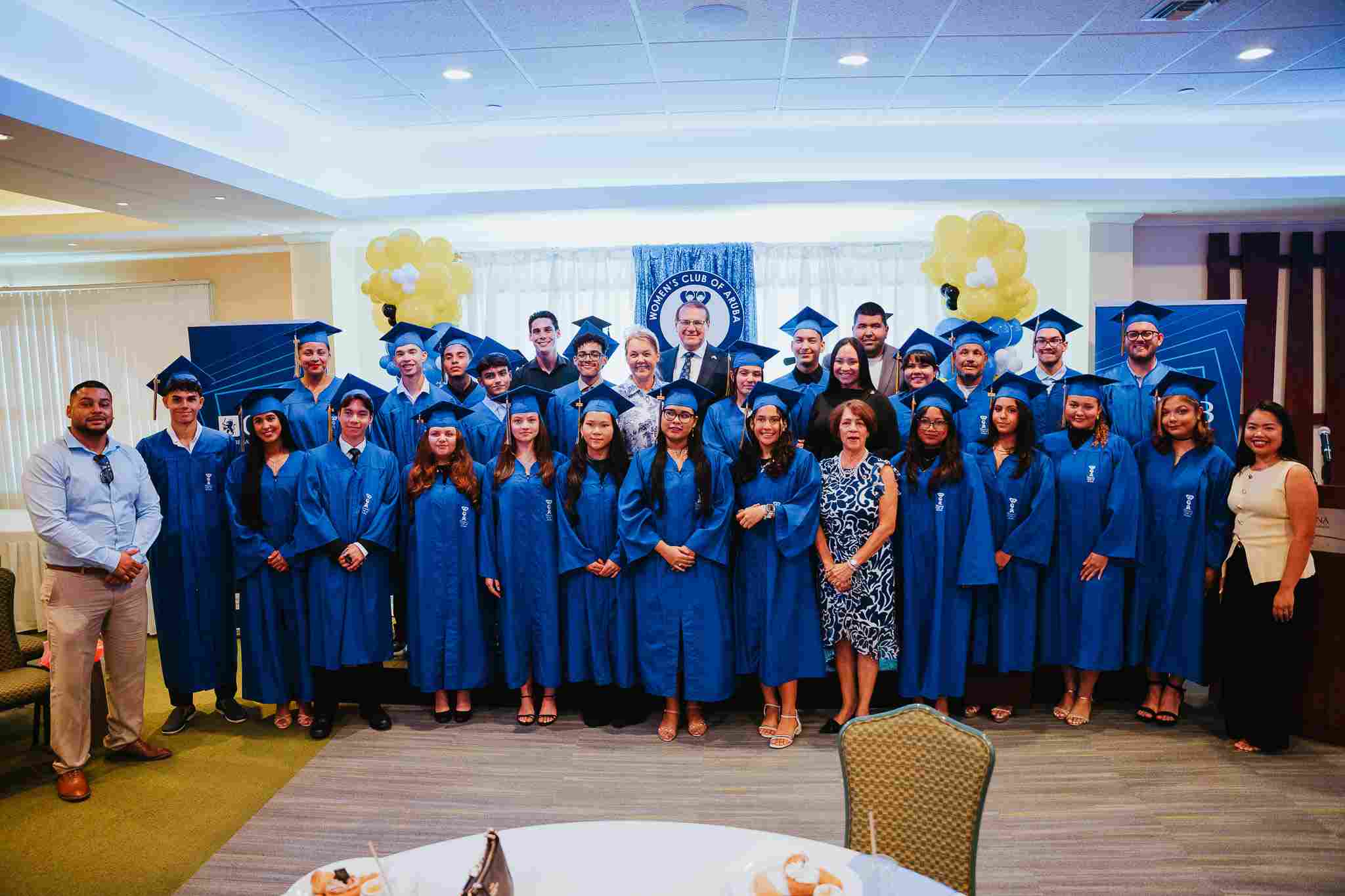 Aruba Education Minister Congratulates 24 Top Graduates of 2026