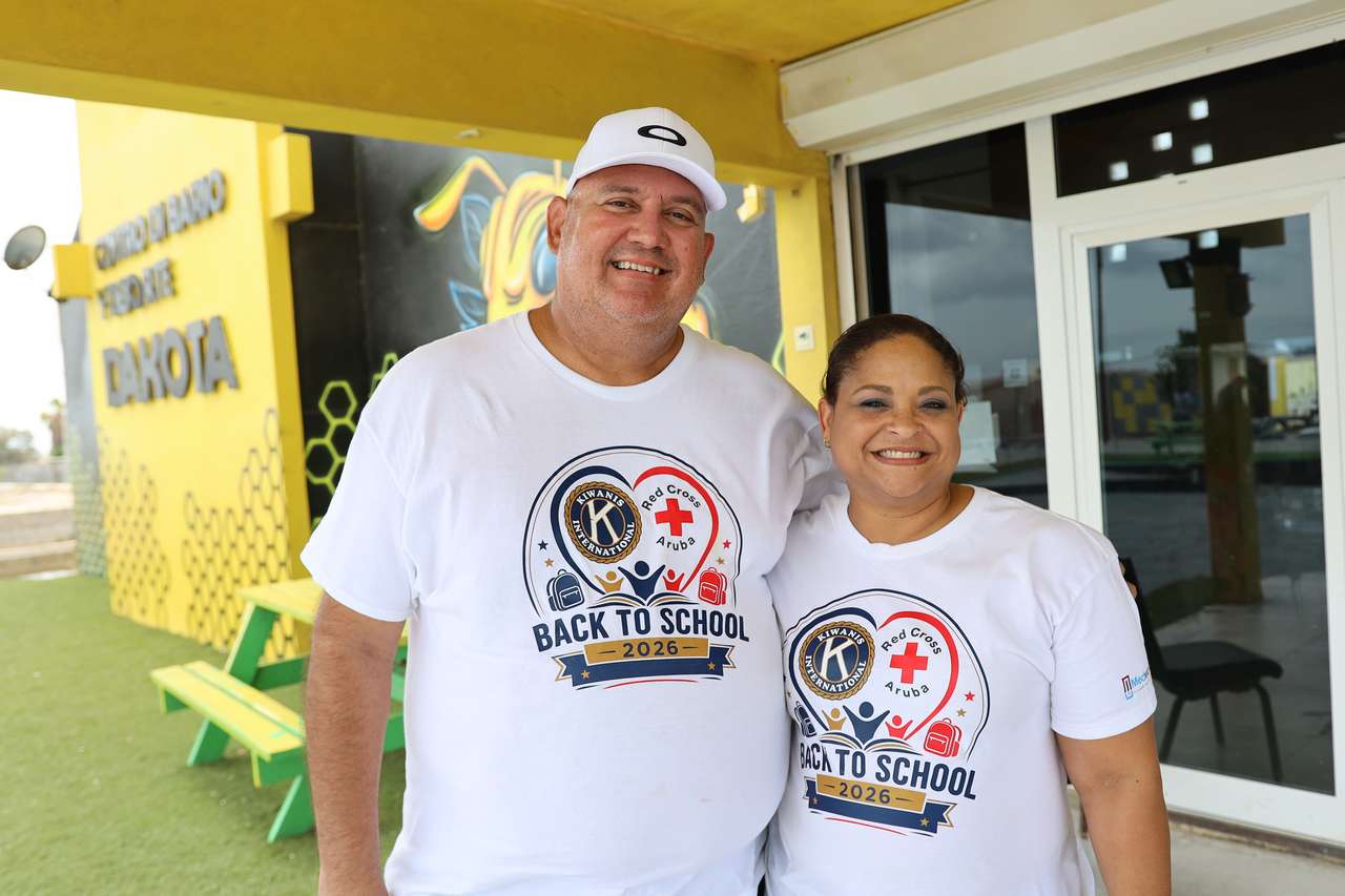 Red Cross and Kiwanis Club Help Hundreds of Aruba Kids Prepare for New School Year