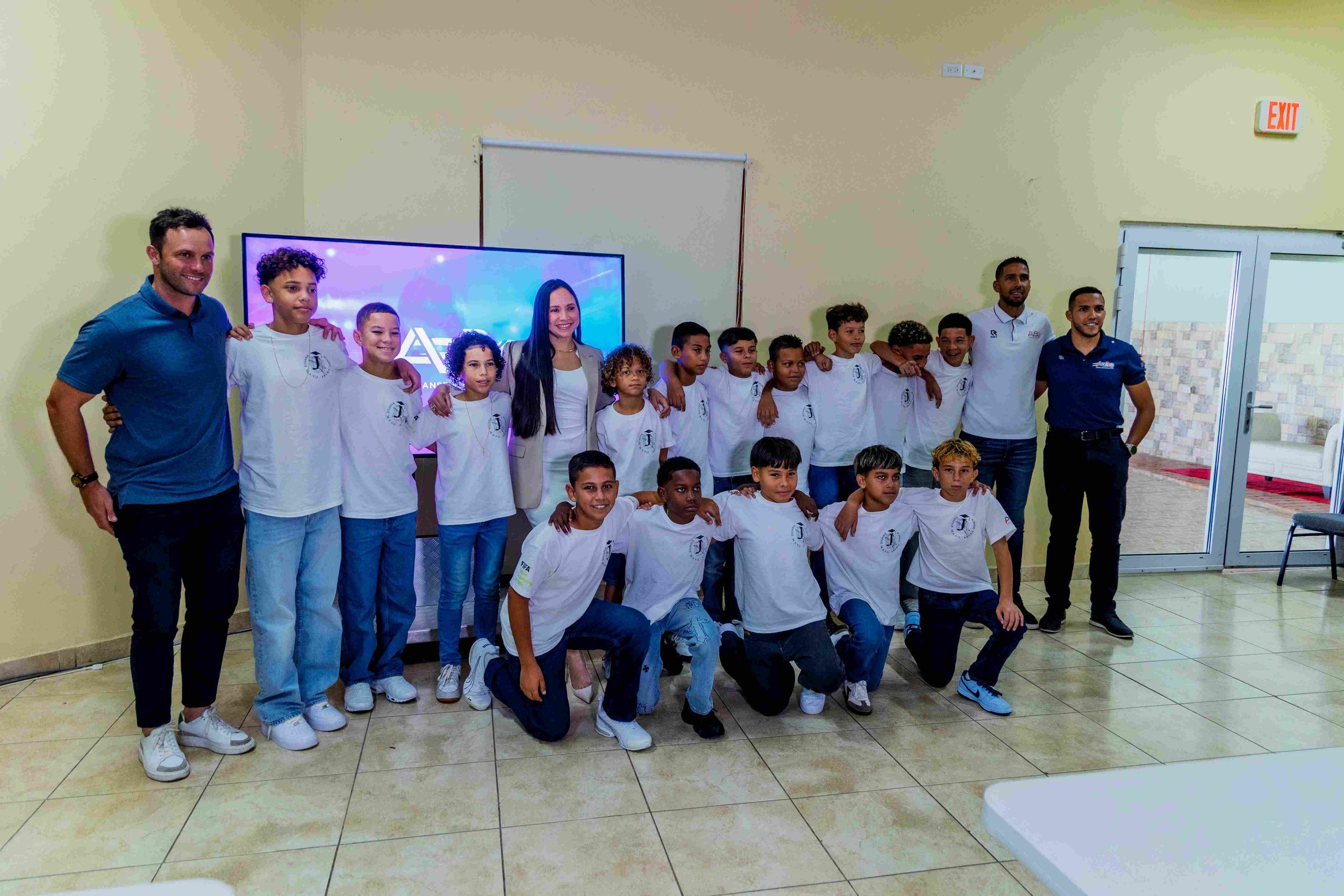 Aruba Launches Personalized Education Pilot at Juliana School MAVO