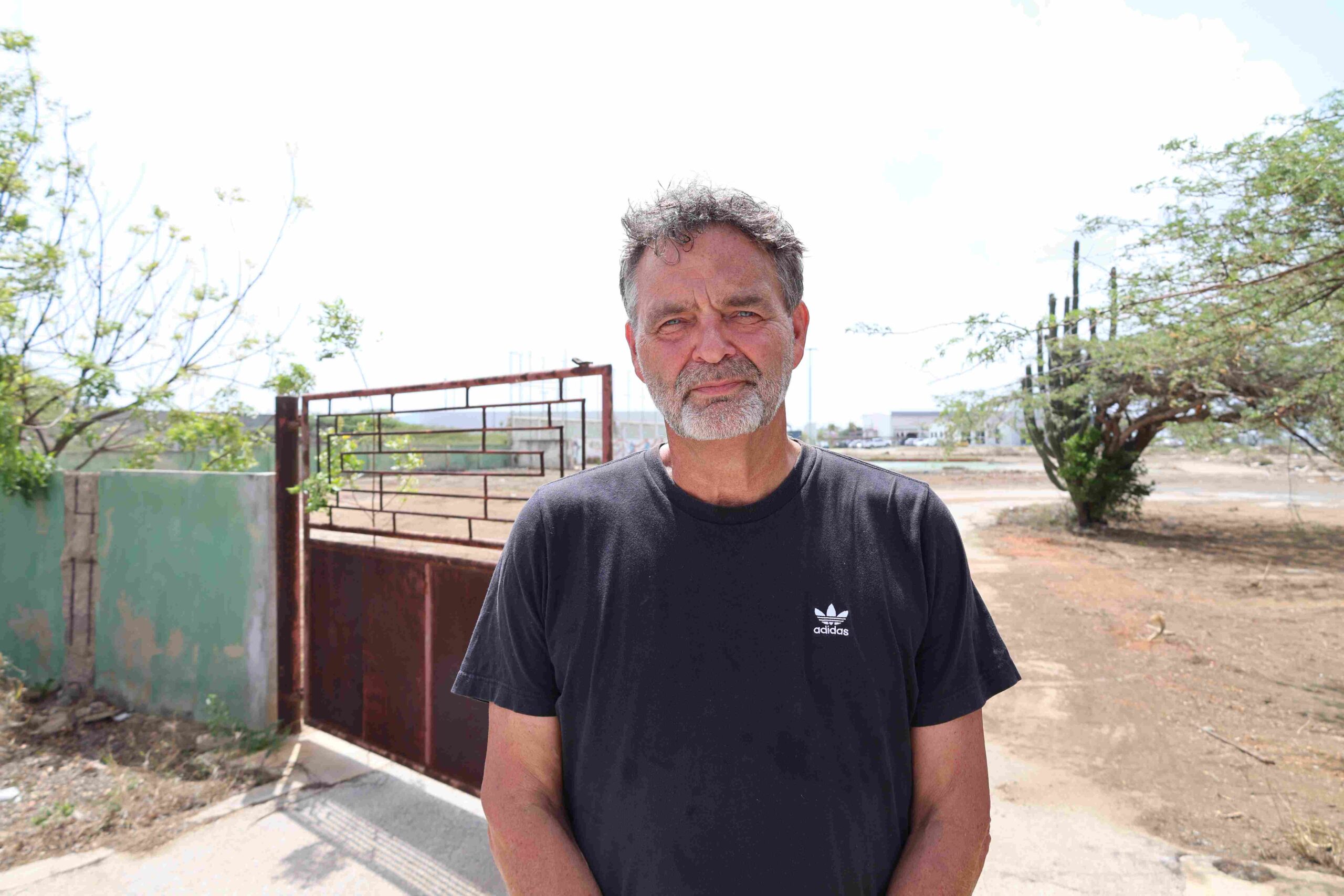 Owners of Former Club Caribe Site in Aruba Clean Up Neglected Land