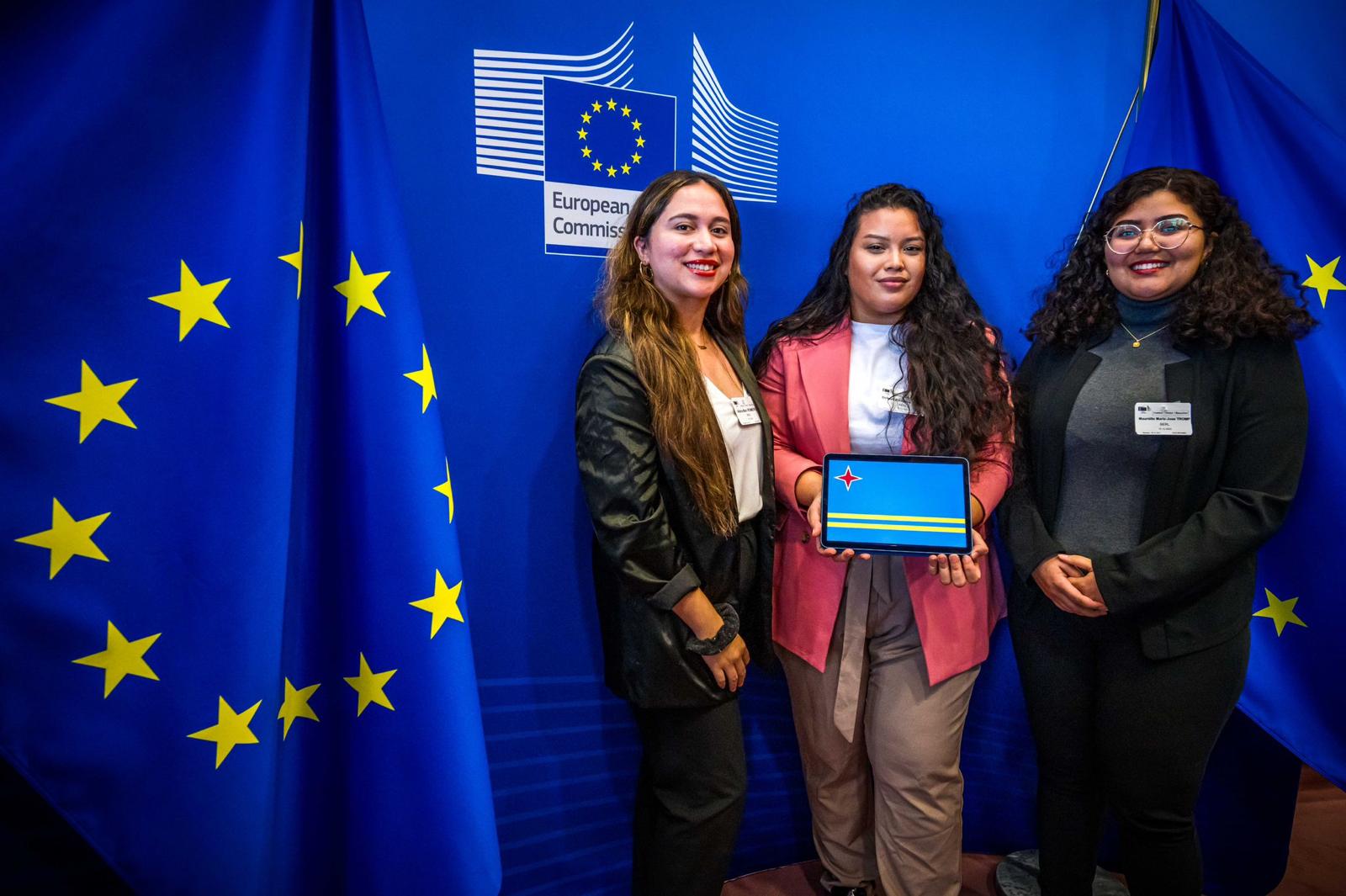 Aruba Youth Invited to Apply for OCT Youth Network in Europe