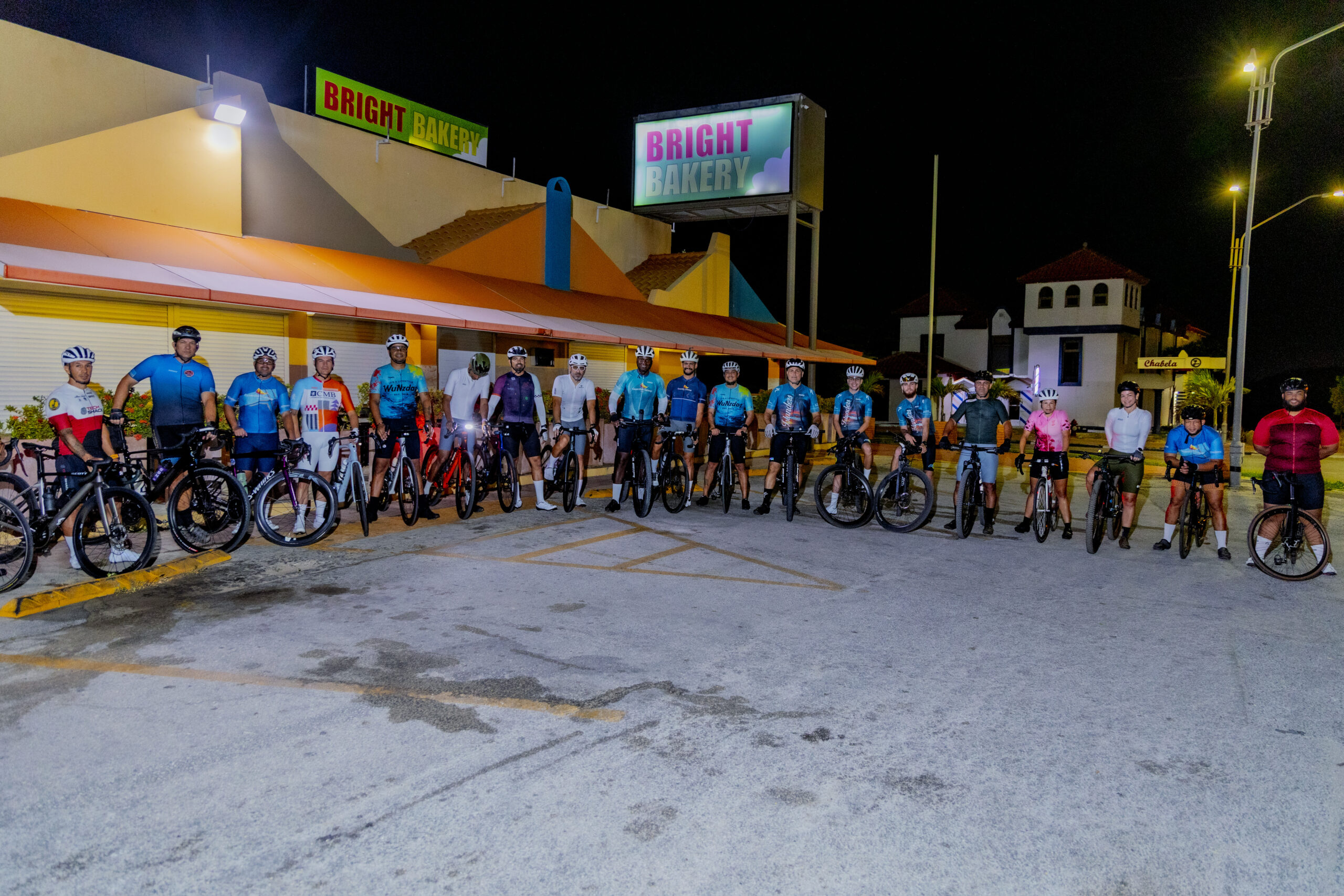 Kiwanis of Palm Beach y Ride4Kids a logra e meta pa recauda fondo