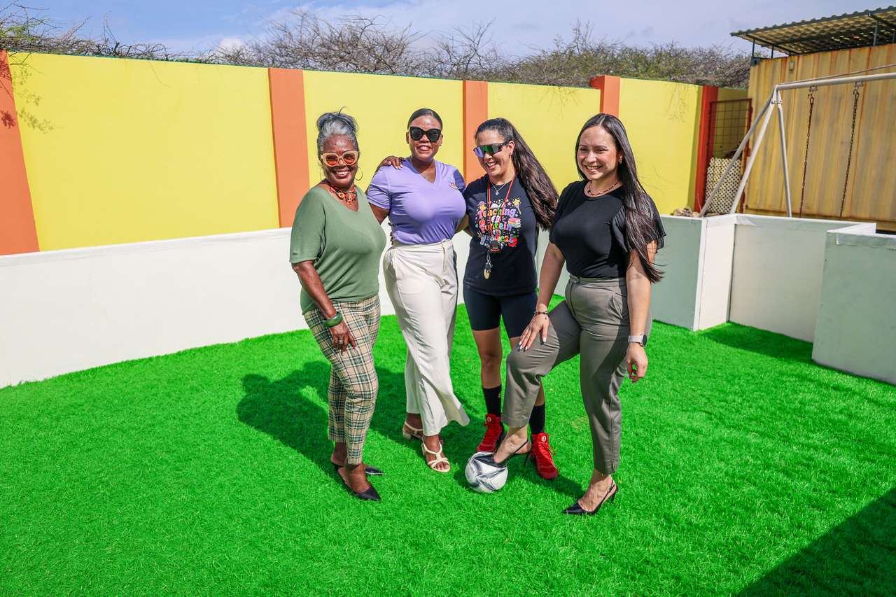 Fontein Kindergarten Gets New Mini Soccer Field in Aruba