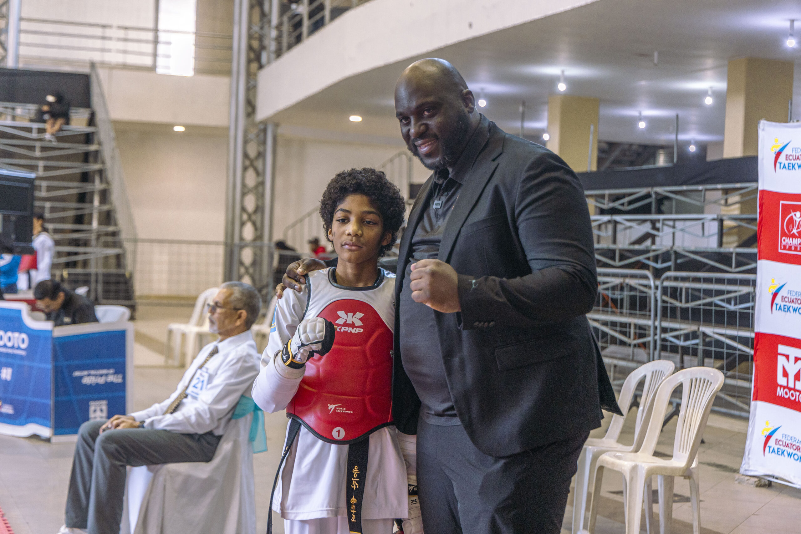 Bon presentacion na Ecuador: Taekwondo Team Aruba a debati fuerte contra campeonnan internacional