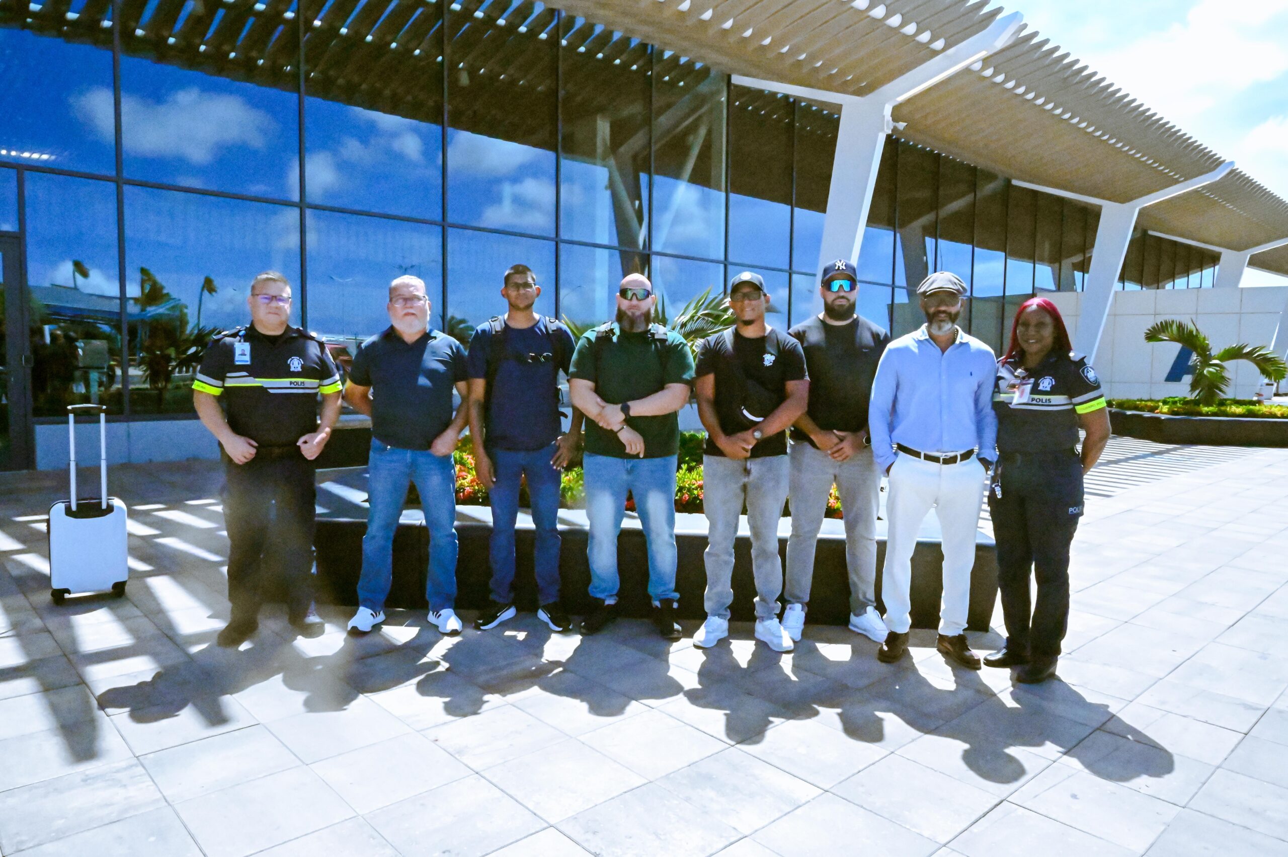 Aruba Police K-9 Unit Completes Professional Training in Florida
