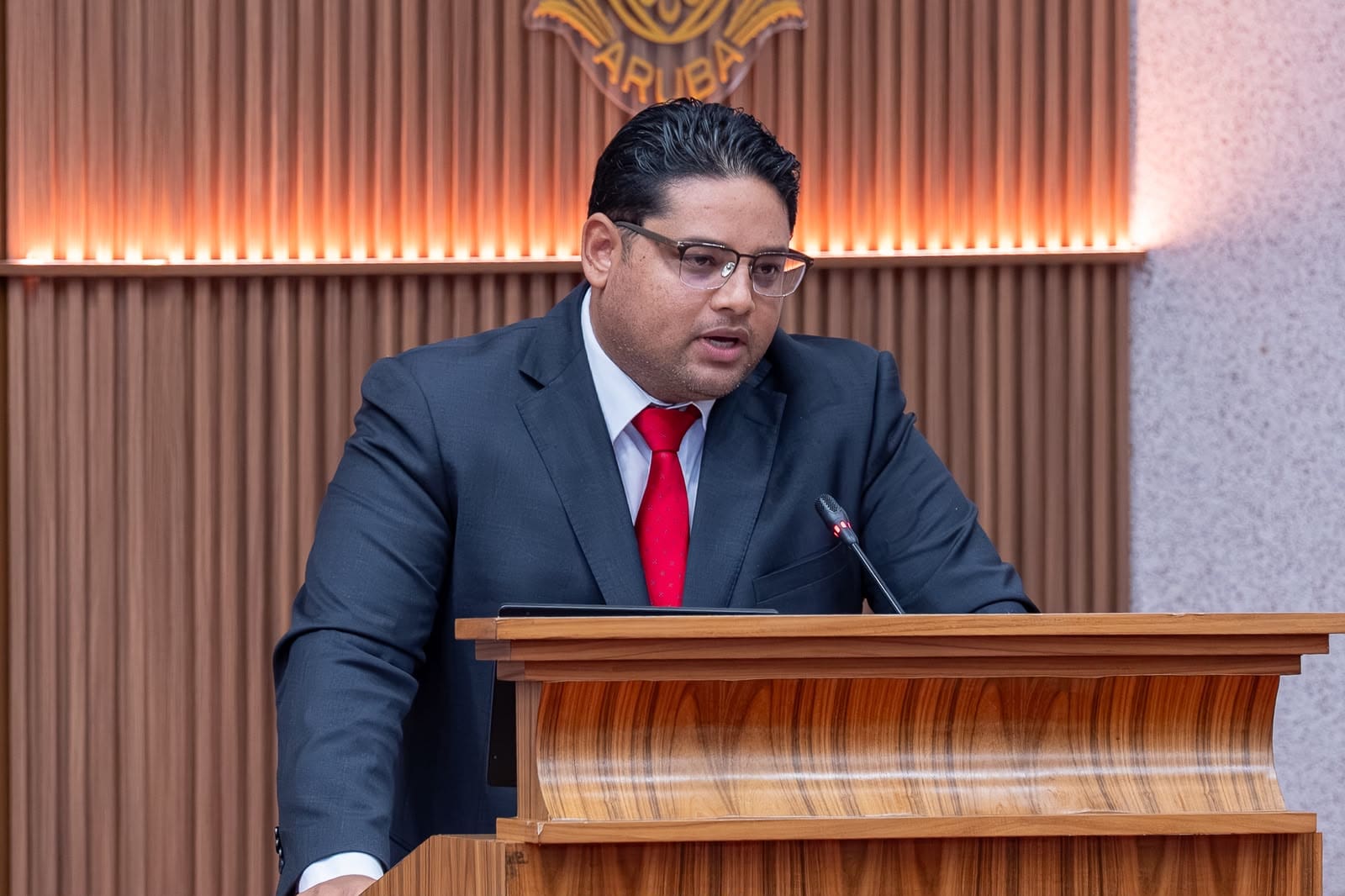 John Hart (AVP)): “Mientras oposicion ta promove polarizacion, ami ta busca solucion”