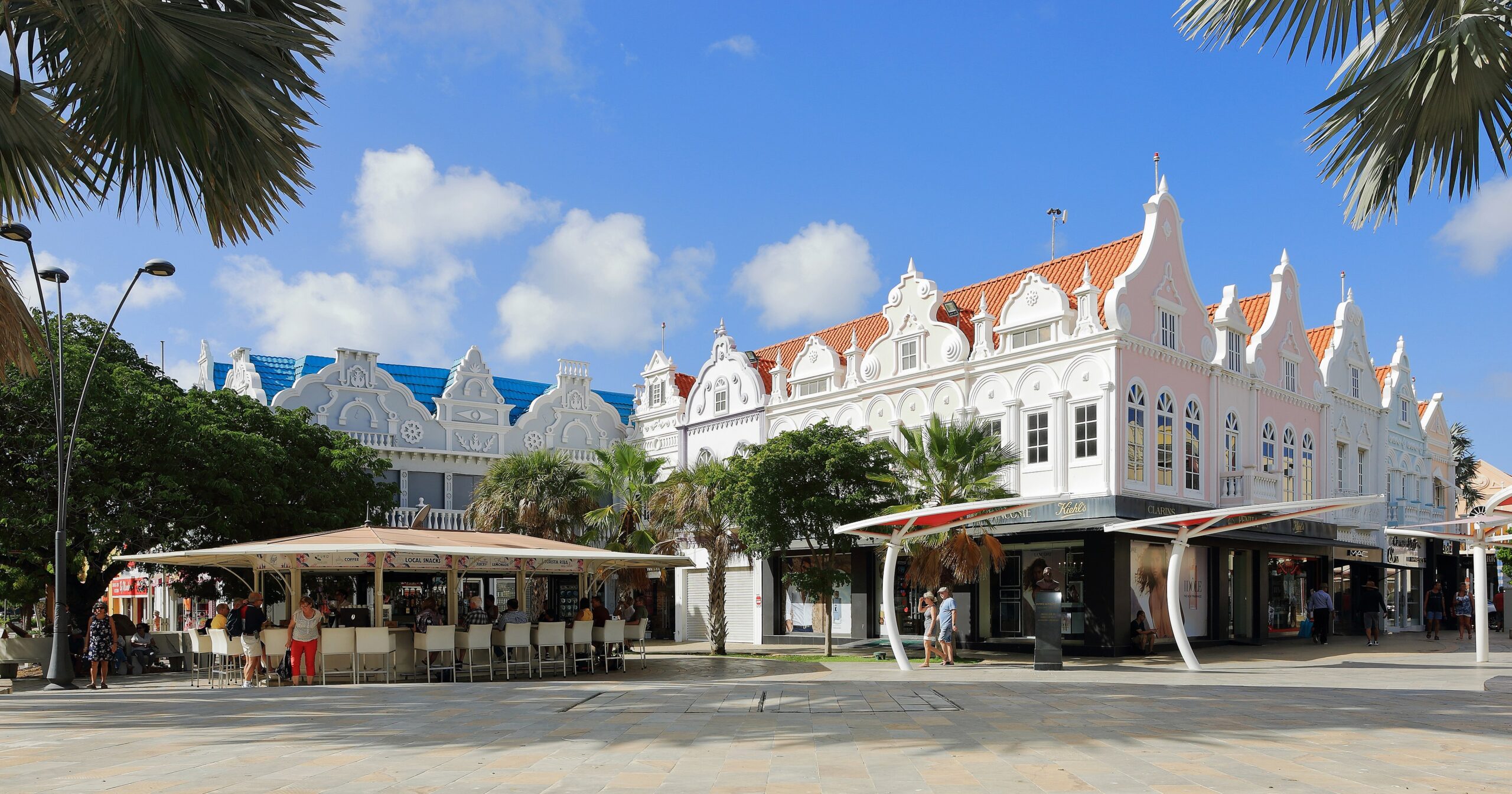 AVP-Futuro Cabinet Leaves Oranjestad Investors Stranded as Projects Stall