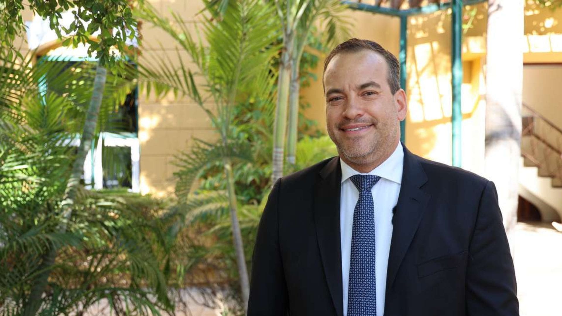 Minister Geoffrey Wever: Proximo paso concreto pa parkeerplaats moderno y desaroyo den centro di Oranjestad