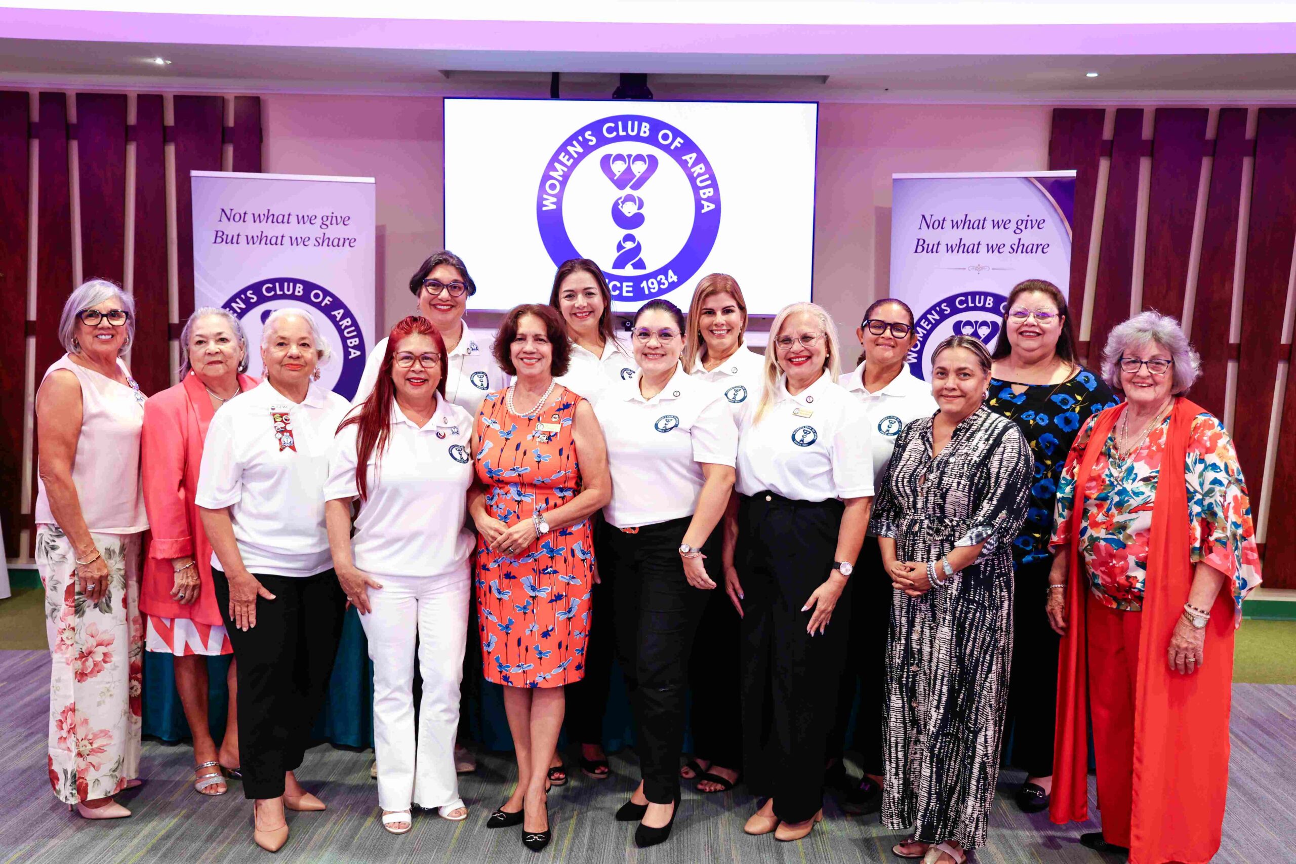 Steps of Gratitude': A Community Walk Uniting Aruba Through Giving