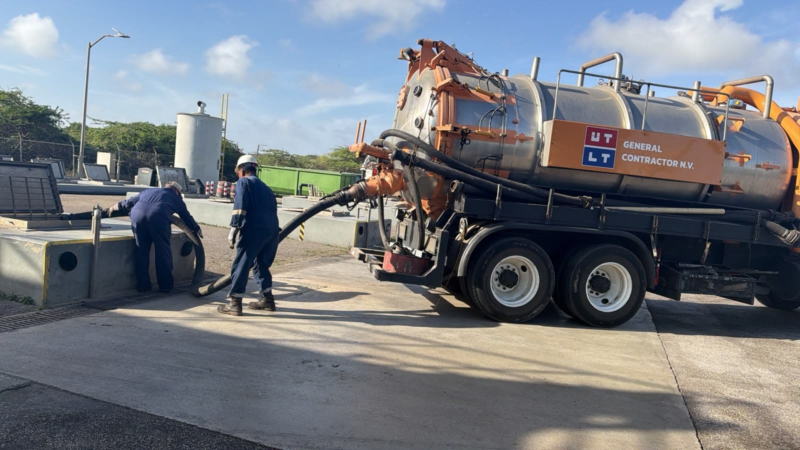 Ta sospecha sabotahe na RWZI Parkietenbos despues cu truck a basha diesel den pos di awa di riool