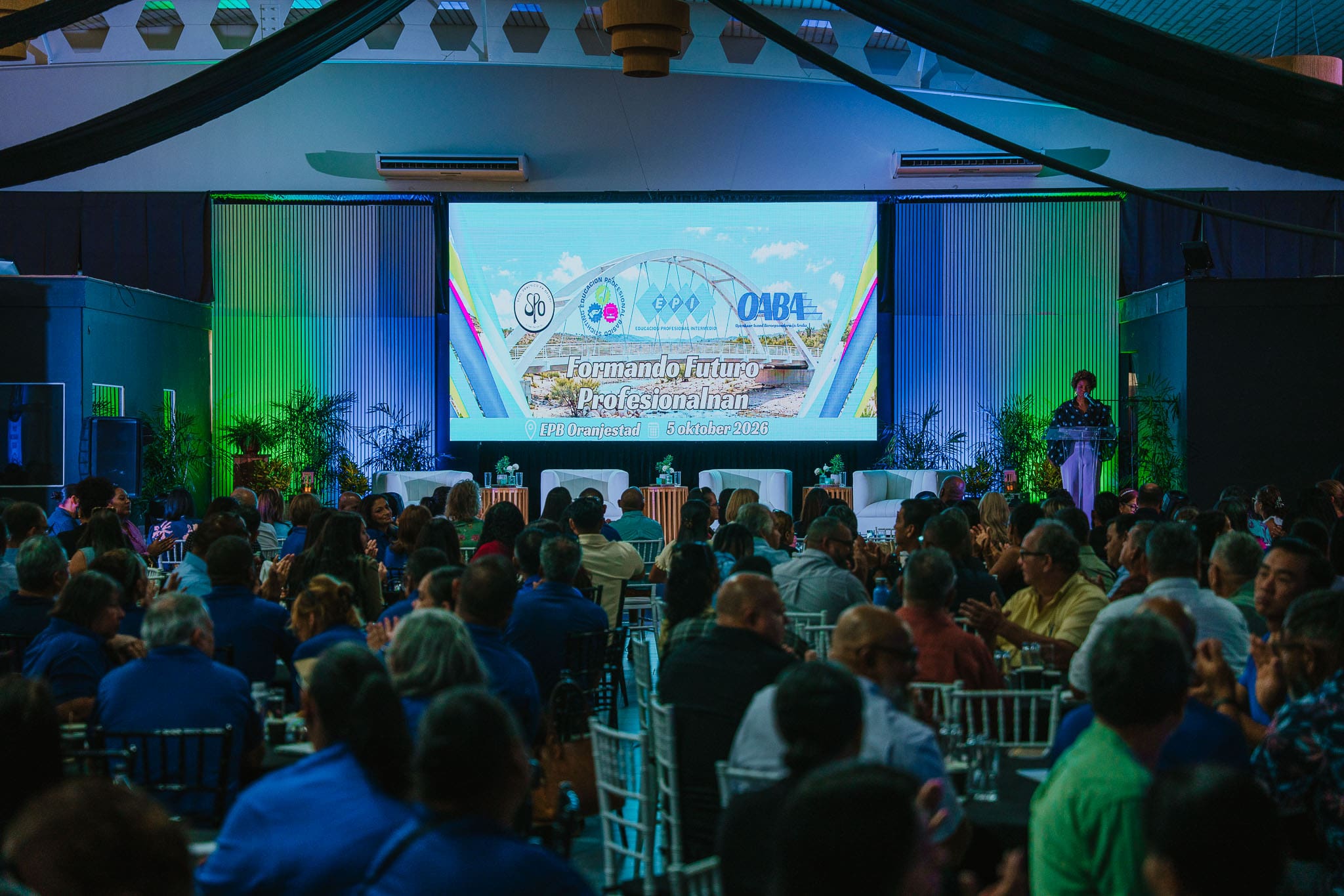 Den cuadro di Learning CitiesAruba: Minister di Educacion a organisa un congreso hunto cu EPI, OABA, EPB y SPO