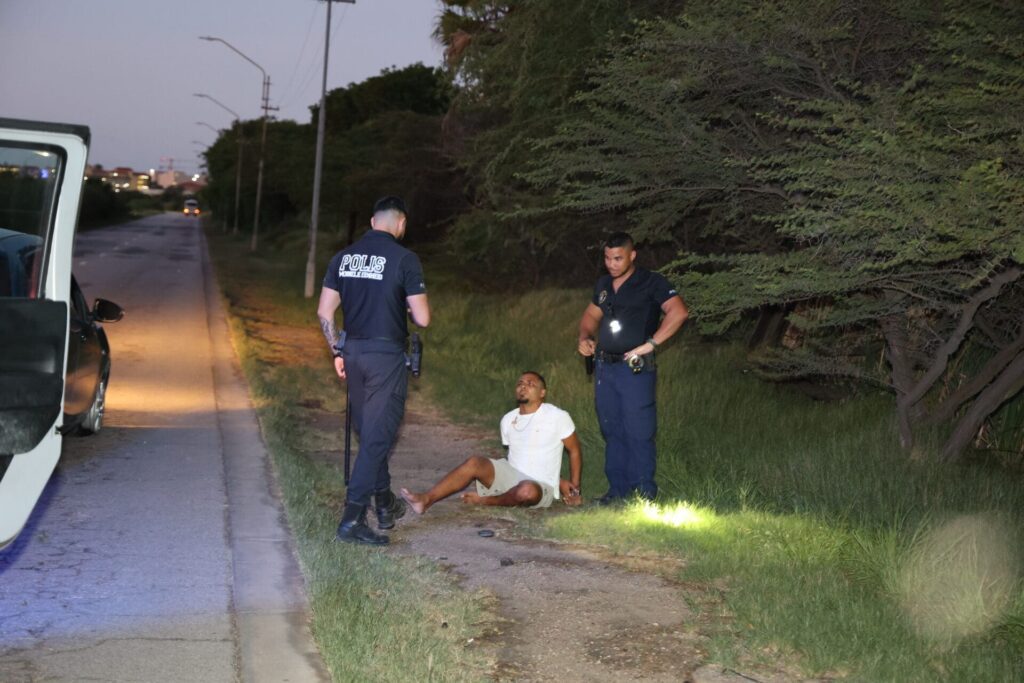 Speeding on his rims: drunk driver found with drugs in his car ...