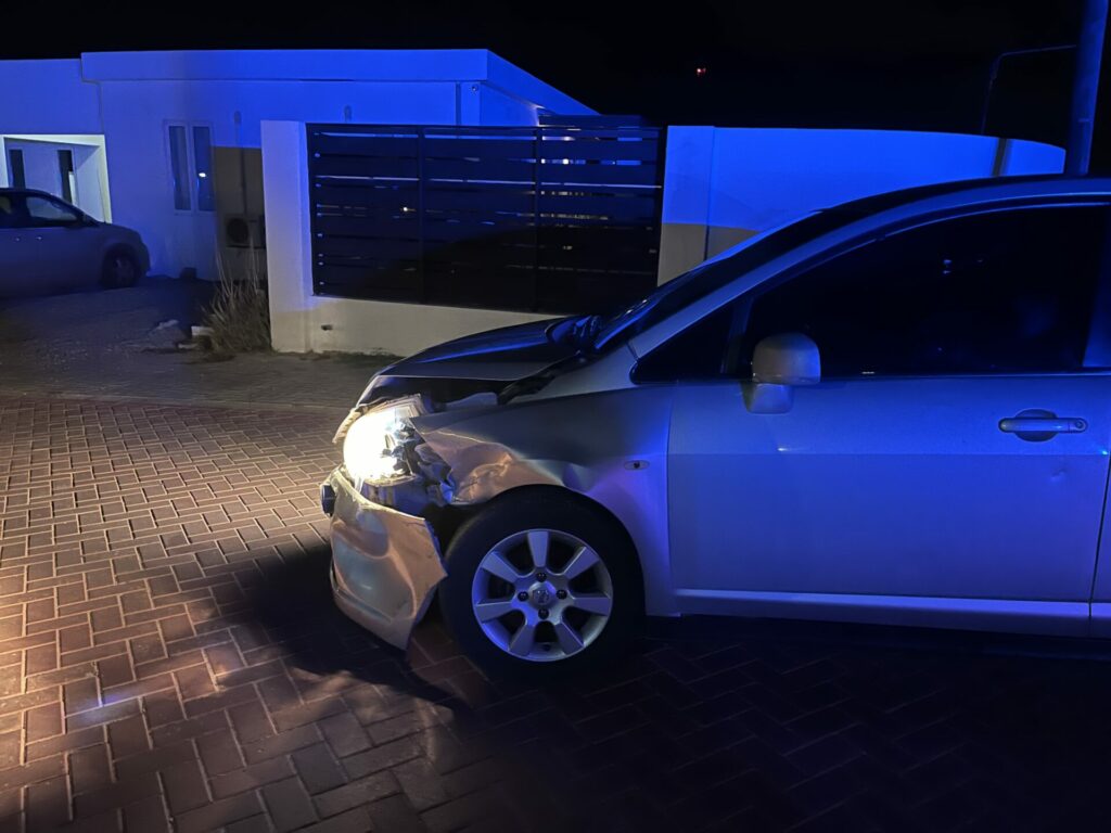 Drunk driver tries to flee after an accident | English - 24ora