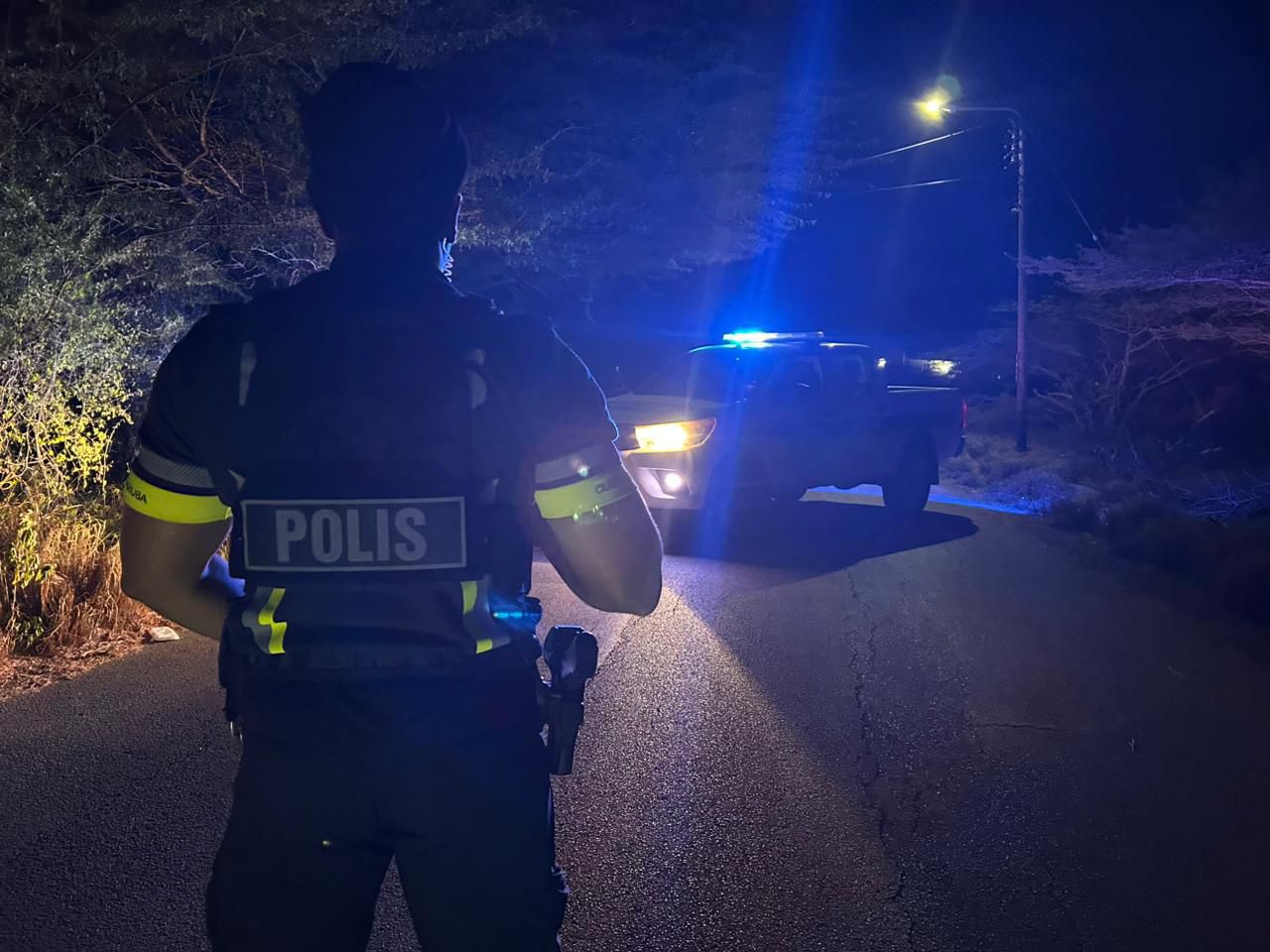 One suspect escaped: Police seize car loaded with drugs after chase ...
